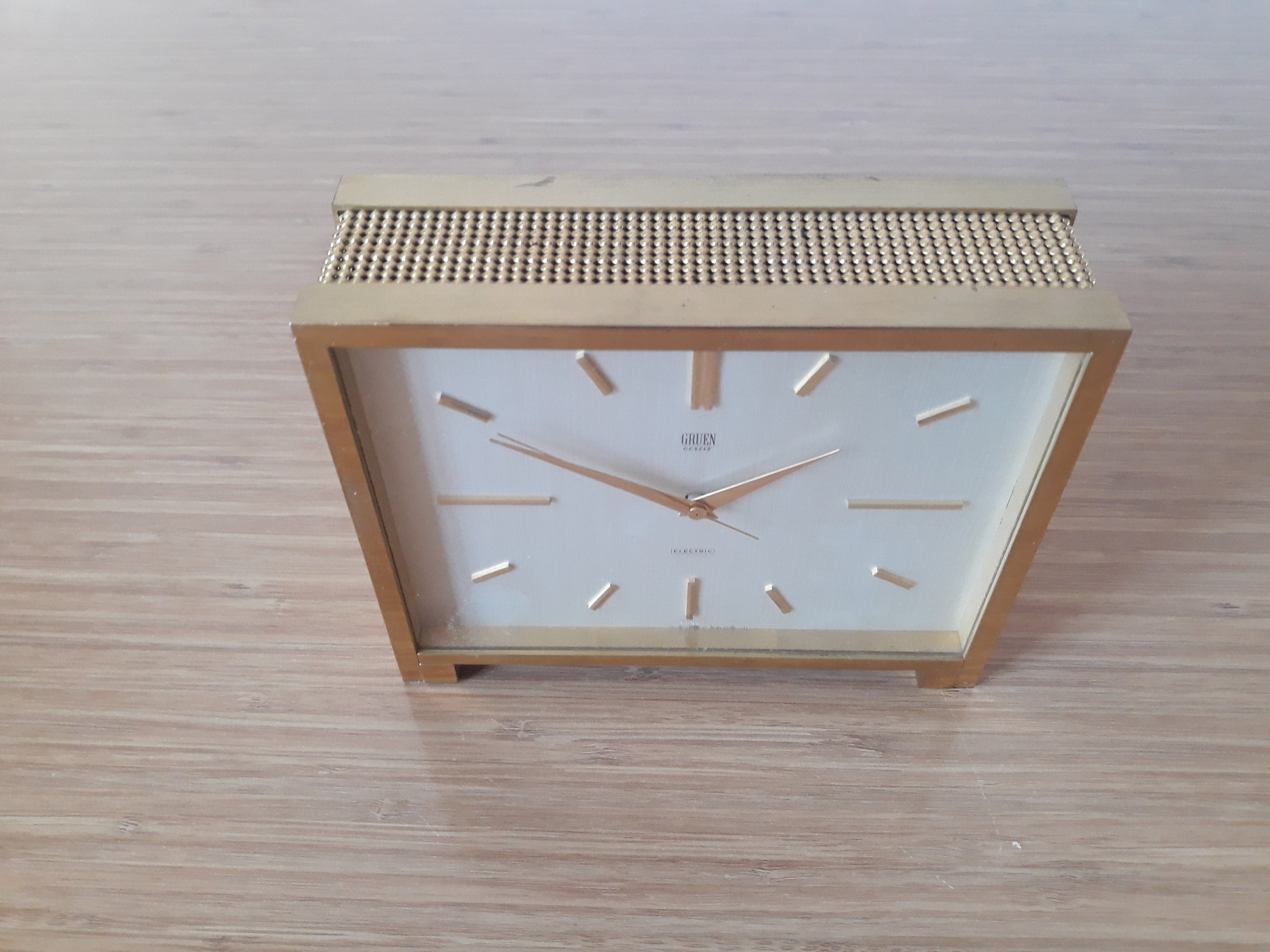 Antique Gruen Geneve Electric Table Clock - Swiss Made - Etsy