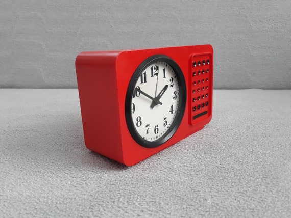 Japy アラームクロック 赤　アンティーク　置き時計　目覚まし時計 Japy アラームクロック 赤 アンティーク 置き時計 目覚まし時計