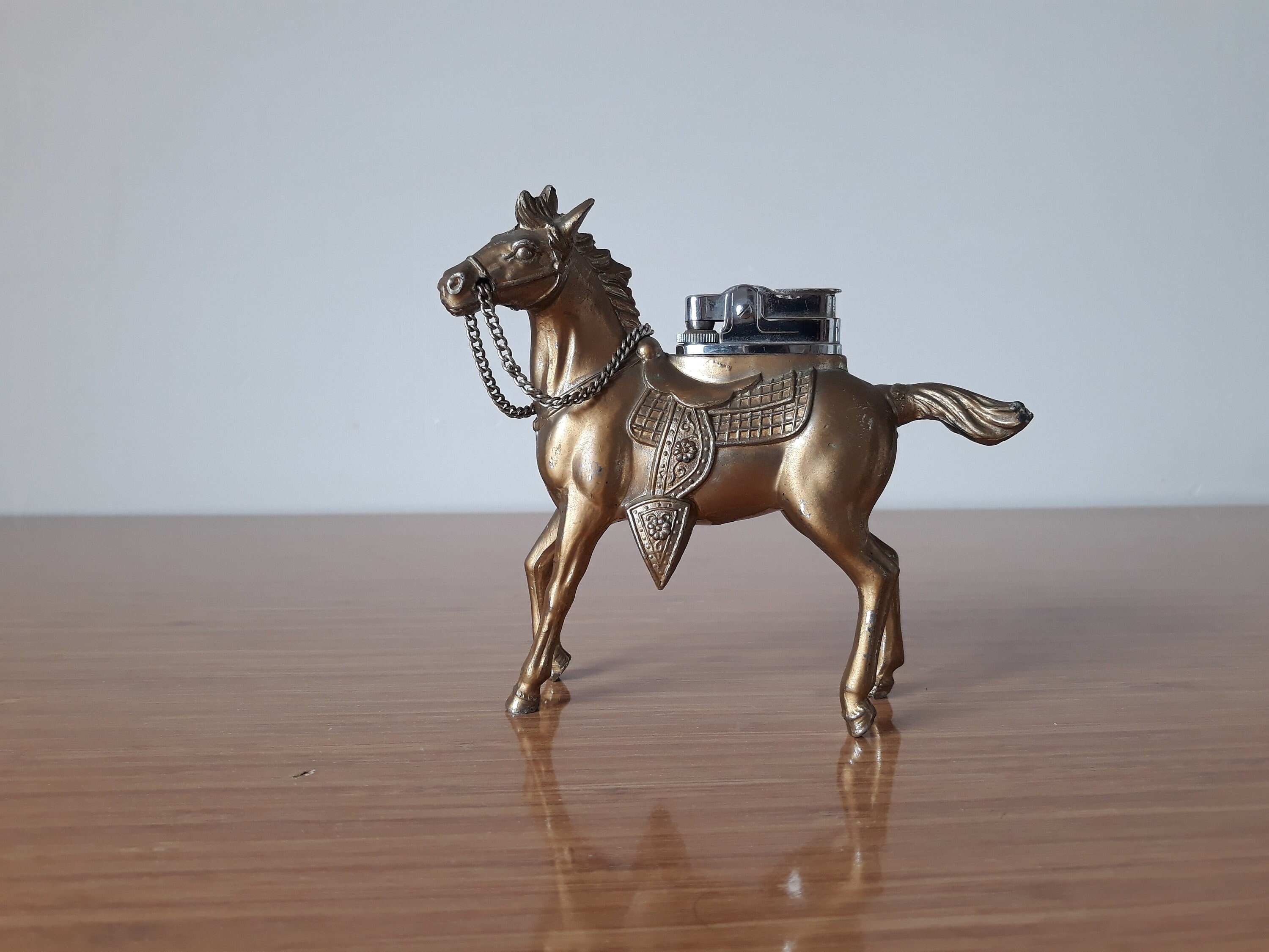 Antique Metal Horse Table Lighter: Vintage Office Decor