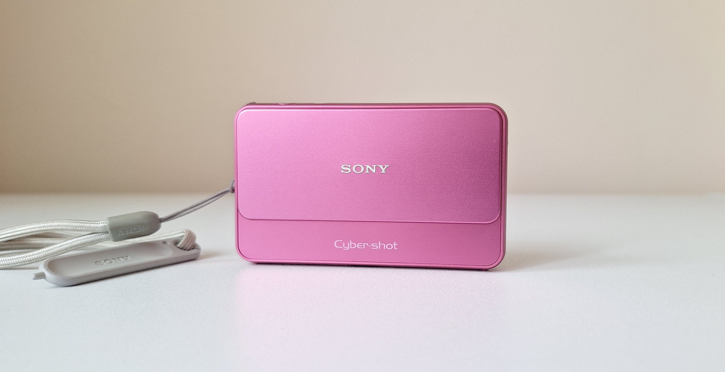 Vintage Rare Pink Sony Cybershot DSC-T99, Sony Camera Vintage Rare Pink Sony Cybershot DSC-T99, Sony Camera