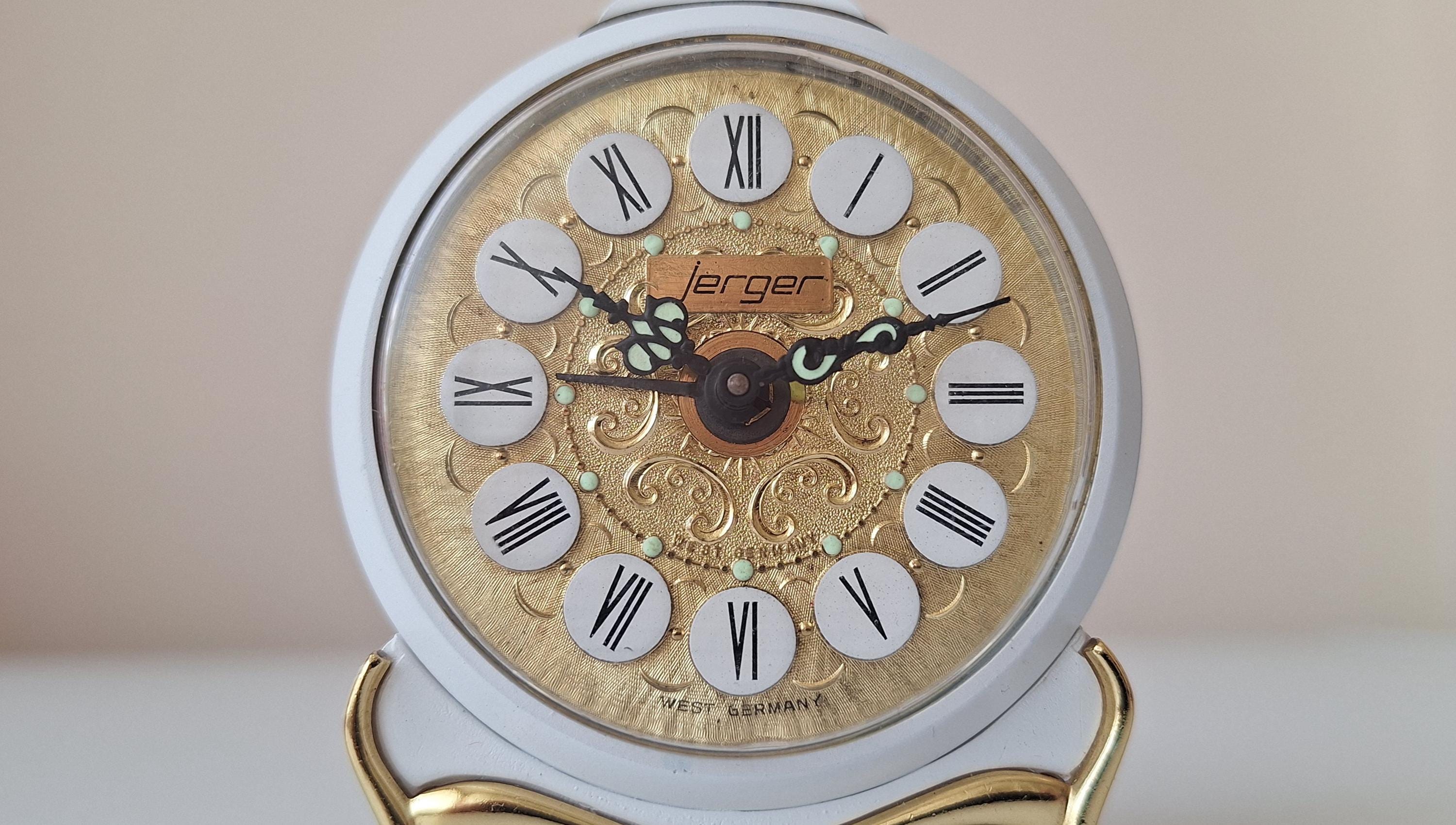アンティーク ジェルガー 目覚まし時計：1940年代の機械式置時計