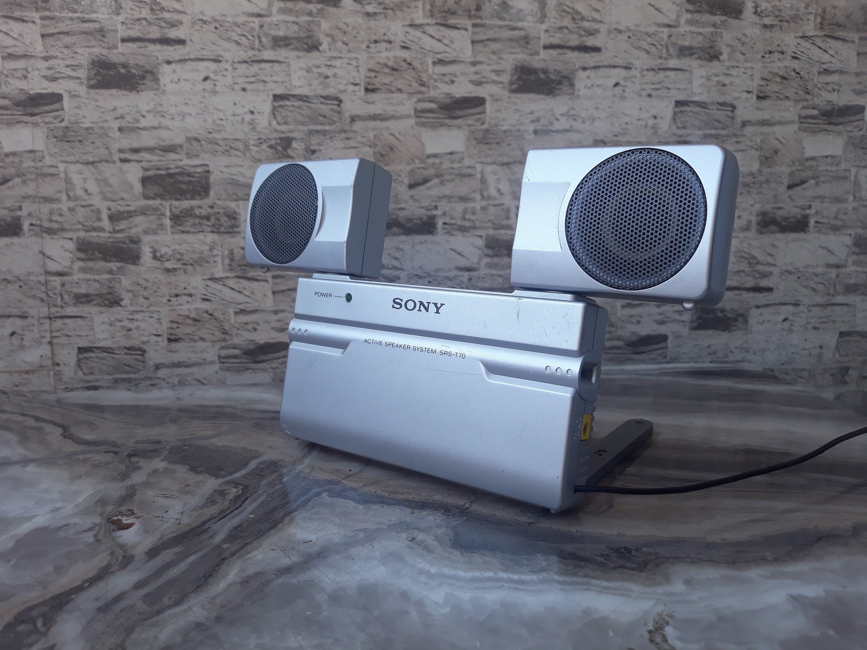 ソニースピーカーでレトロです。 Amazon.co.jp: SONY アクティブスピーカーシステム SRS-ZX1