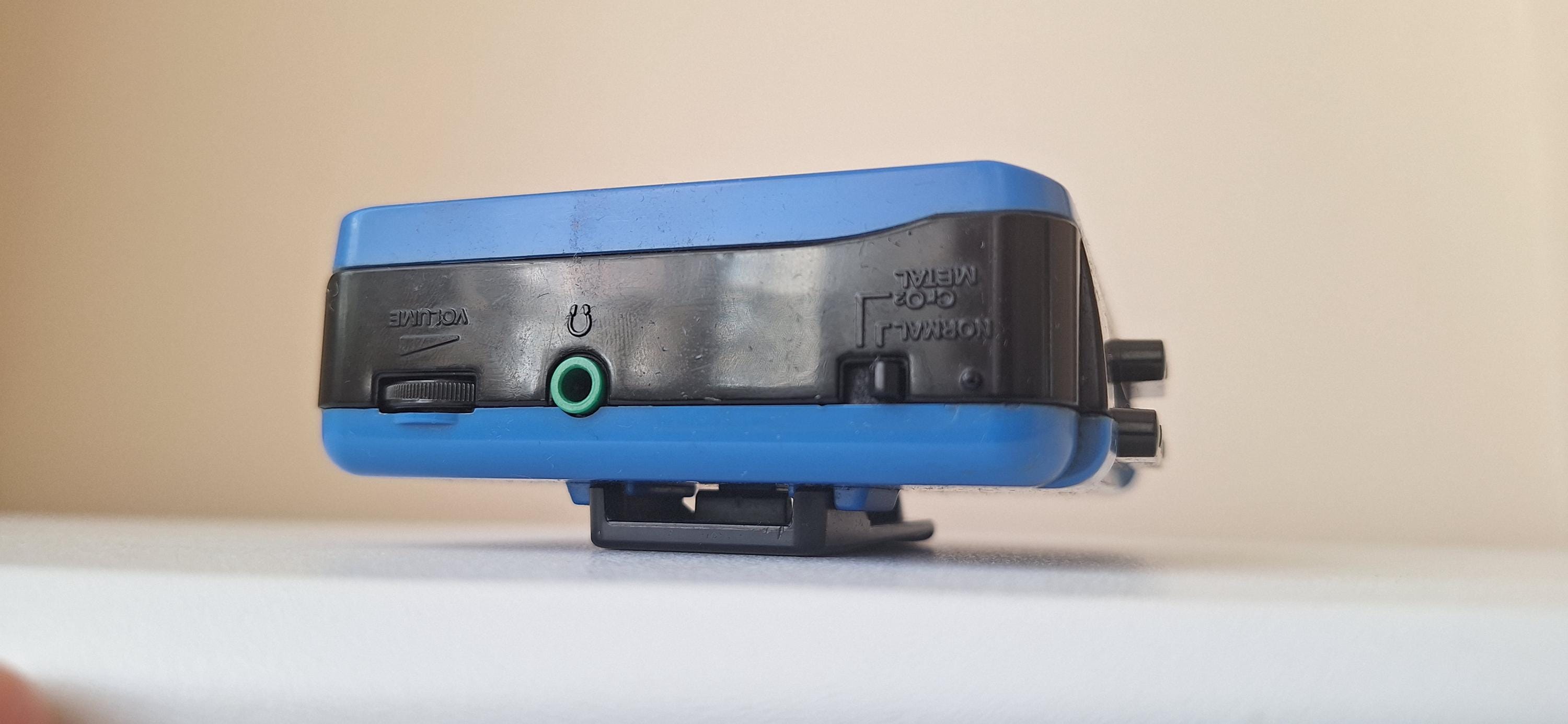 ビンテージ ソニー ウォークマン カセットプレーヤー - SONY WM