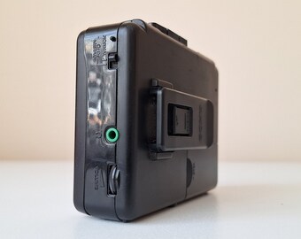 ビンテージ ソニー ウォークマン WM B10：コレクターズアイテムの