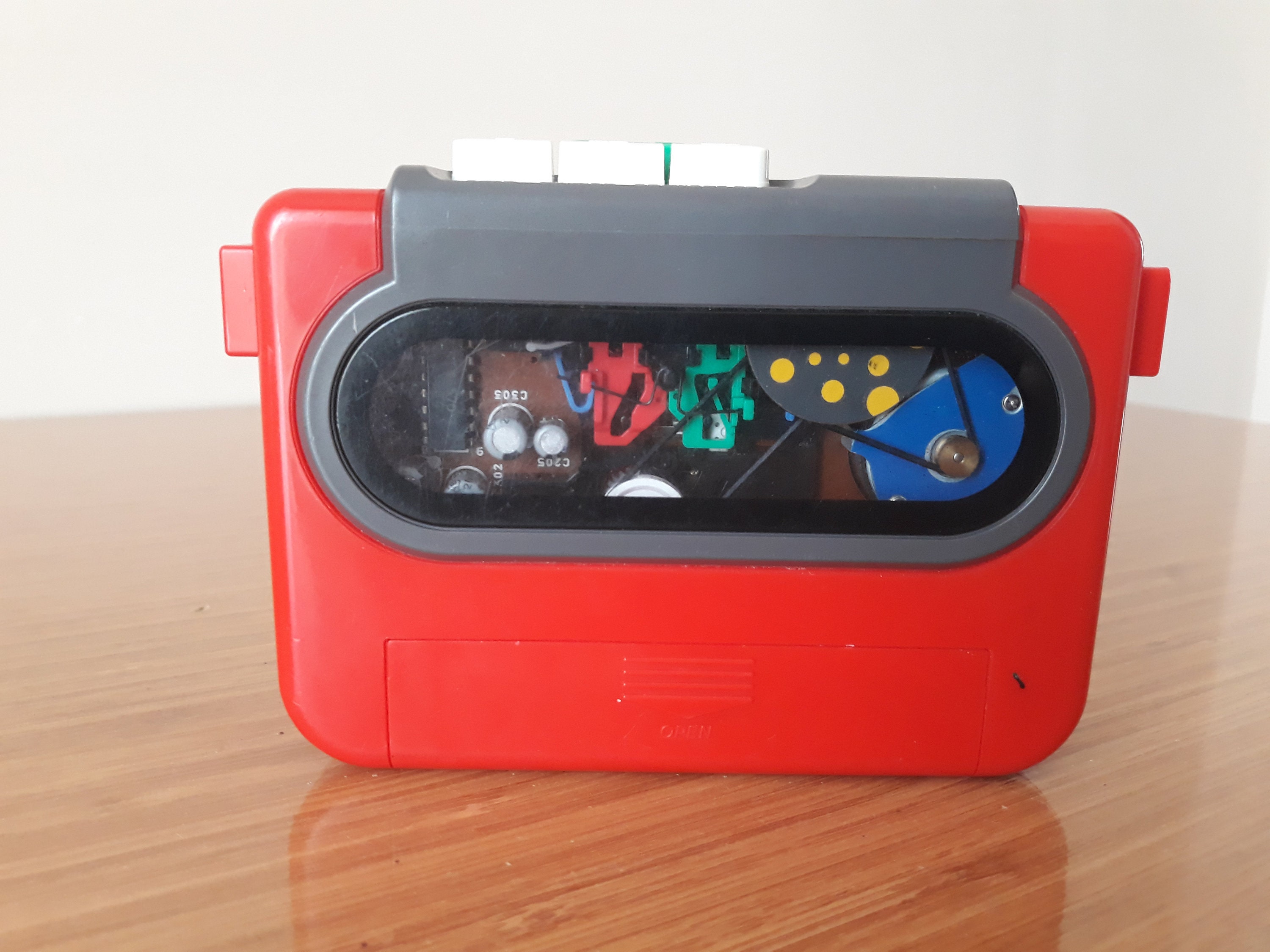 ジャンク品　ソニー　ウォークマン　my first sony WM-F3030 Sony Walkman WM-F3030 My First Sony (Refurbished) Very Rare