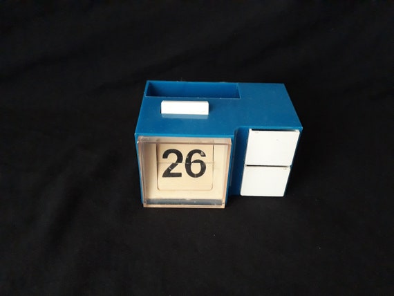 Vintage Desk Calendar, Vintage Pen Holder, Desk Calendar, Pen Holder, Retro  Calendar, Retro Pen Holder, Space Age Calendar, Space Age, - Etsy