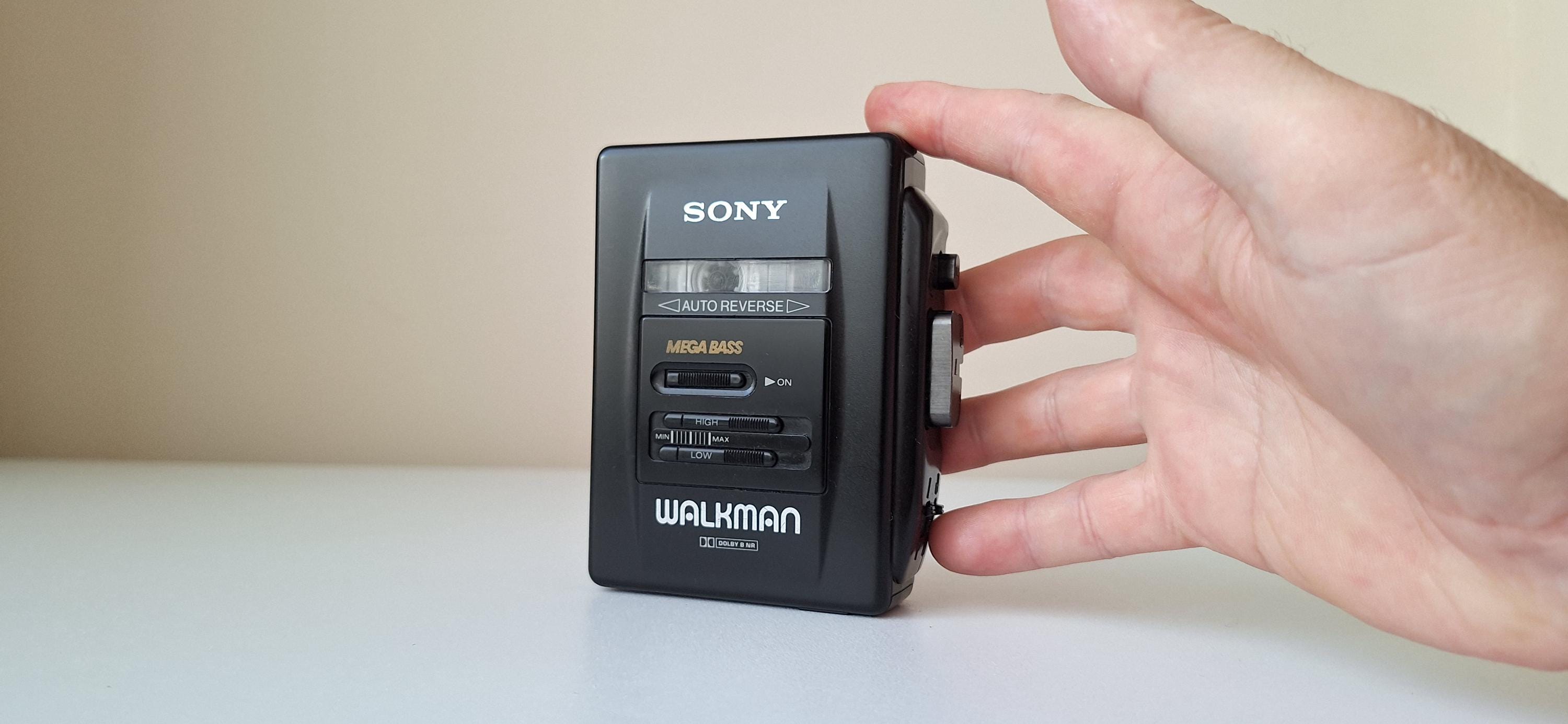 Vintage Sony Walkman WM 2055 Cassette Player - Etsy