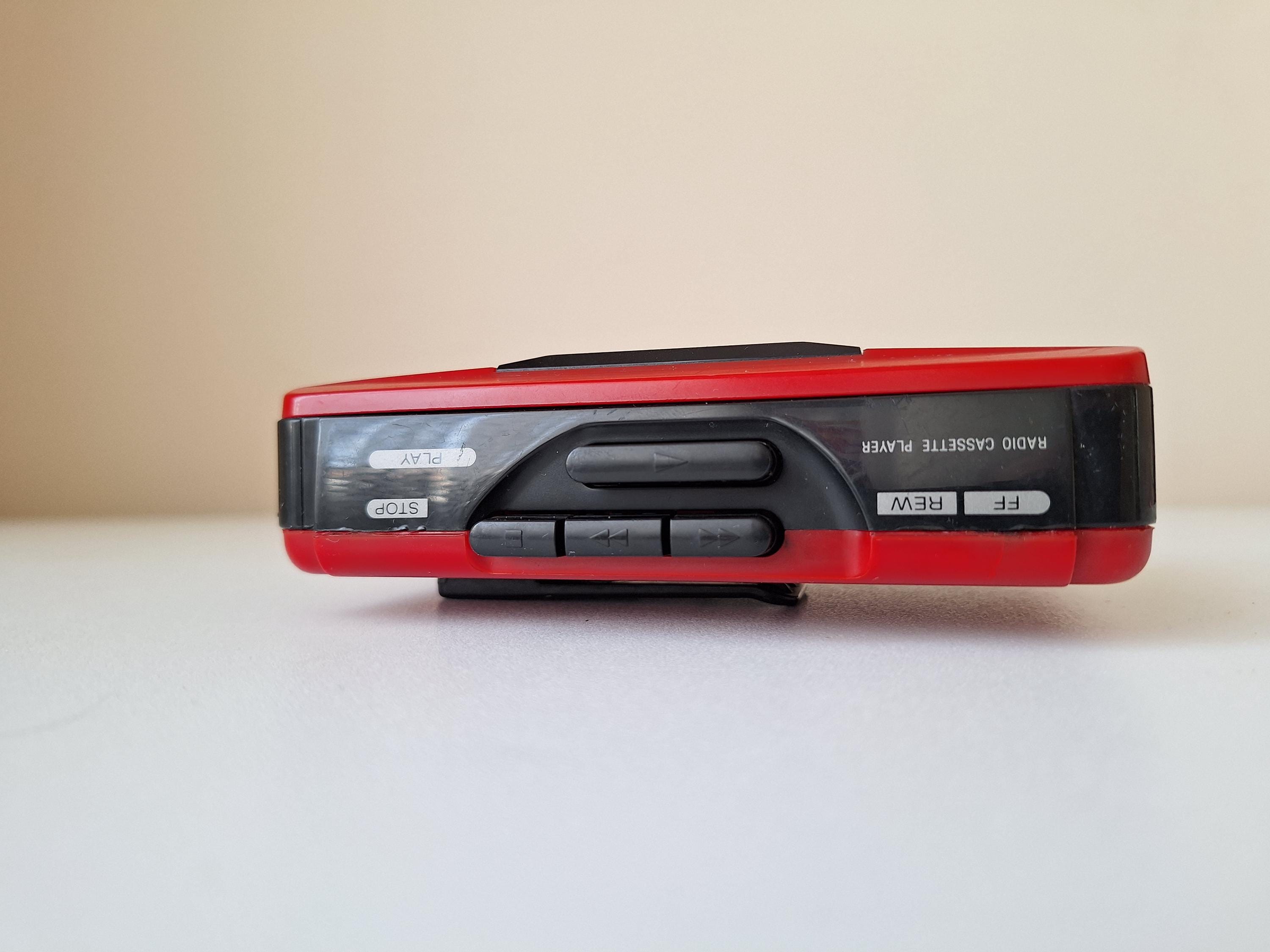ビンテージ ソニー ウォークマン WM-BF23: FM/AM カセットプレーヤー