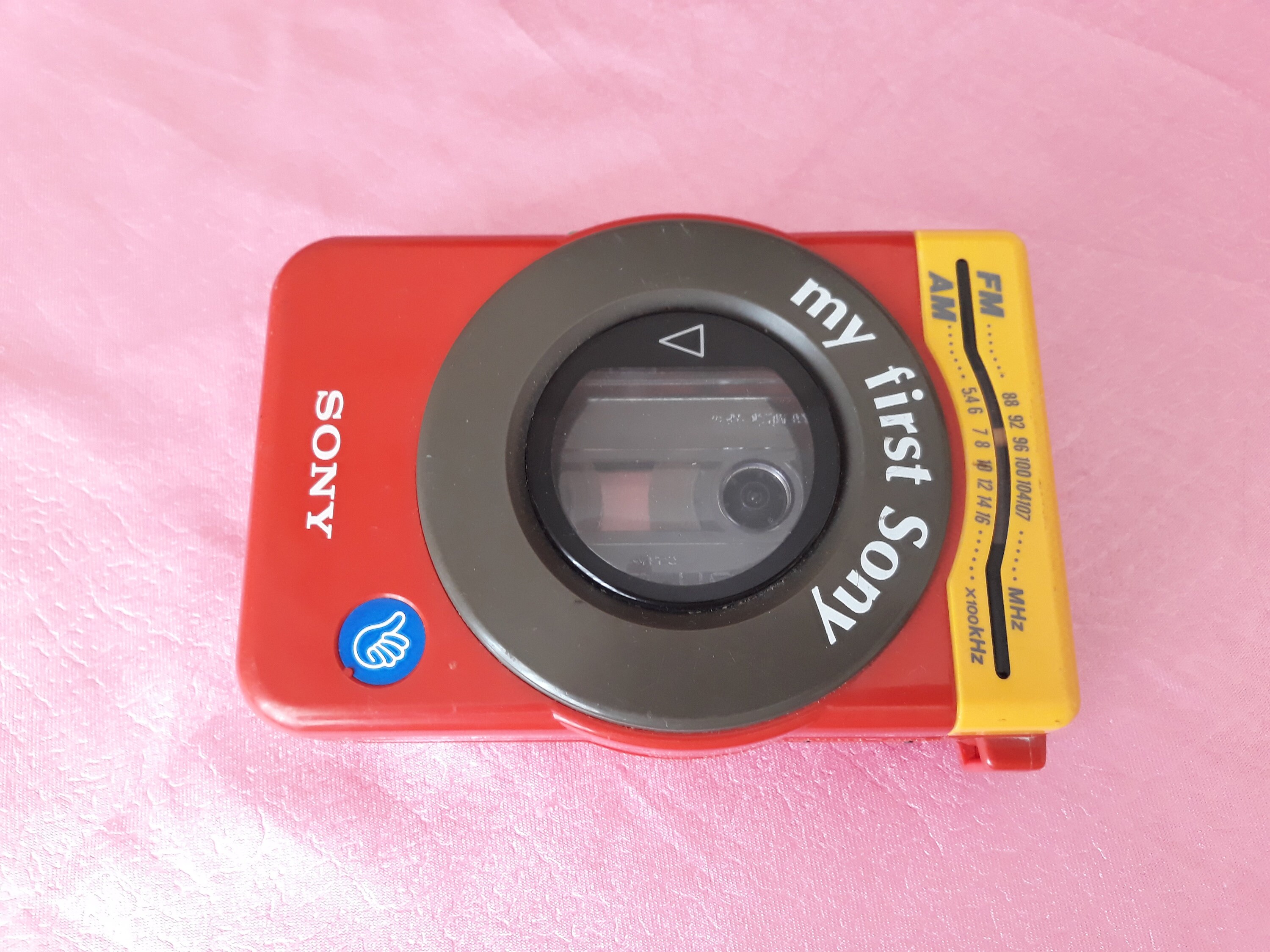 ジャンク品　ソニー　ウォークマン　my first sony WM-F3030 ジャンク品 ソニー ウォークマン my first sony WM-F3030 - メルカリ