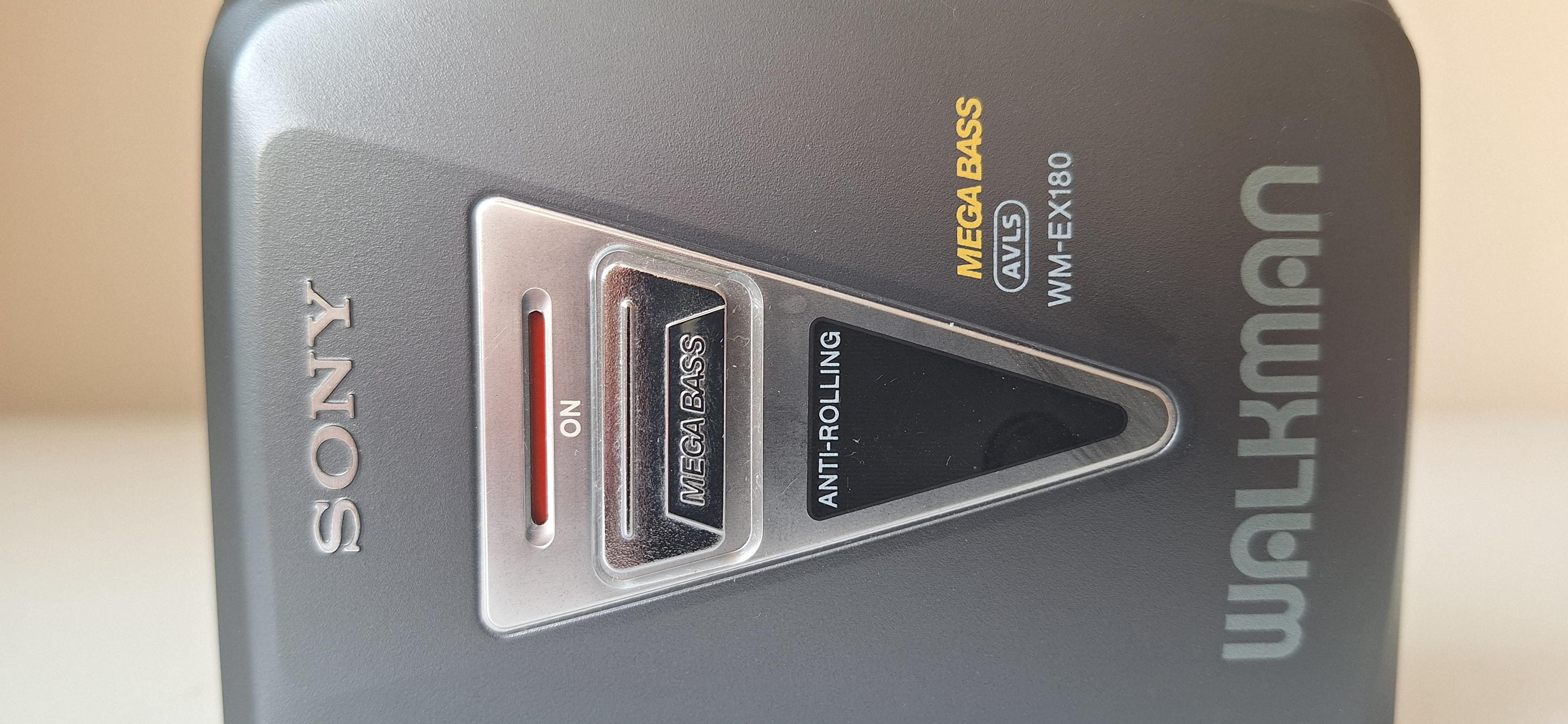 ビンテージ ソニー ウォークマン WM EX 180 カセットプレーヤー