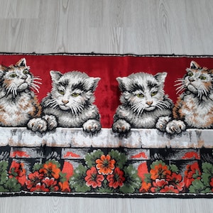Vintage 1960s Cat Tapestry: Nostalgic Home Decor