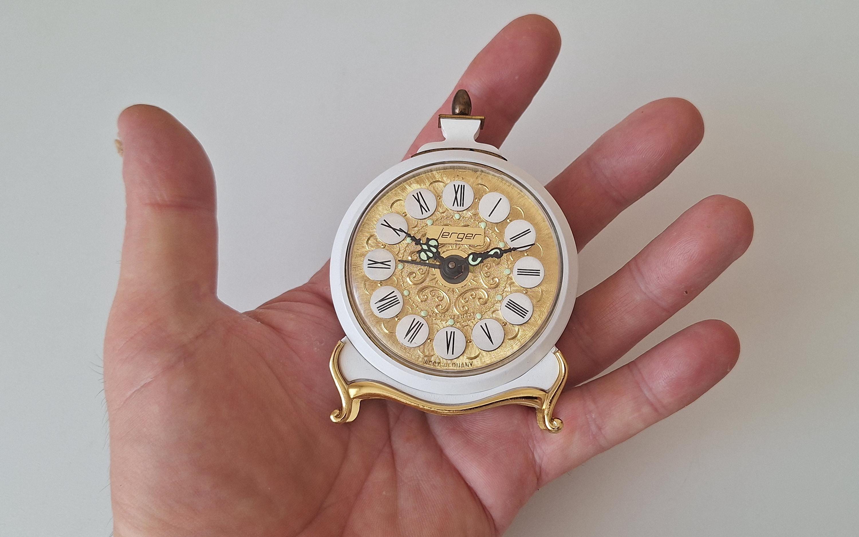 アンティーク ジェルガー 目覚まし時計：1940年代の機械式置時計