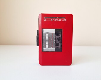 ビンテージ ソニー ウォークマン WM-BF23: FM/AM カセットプレーヤー