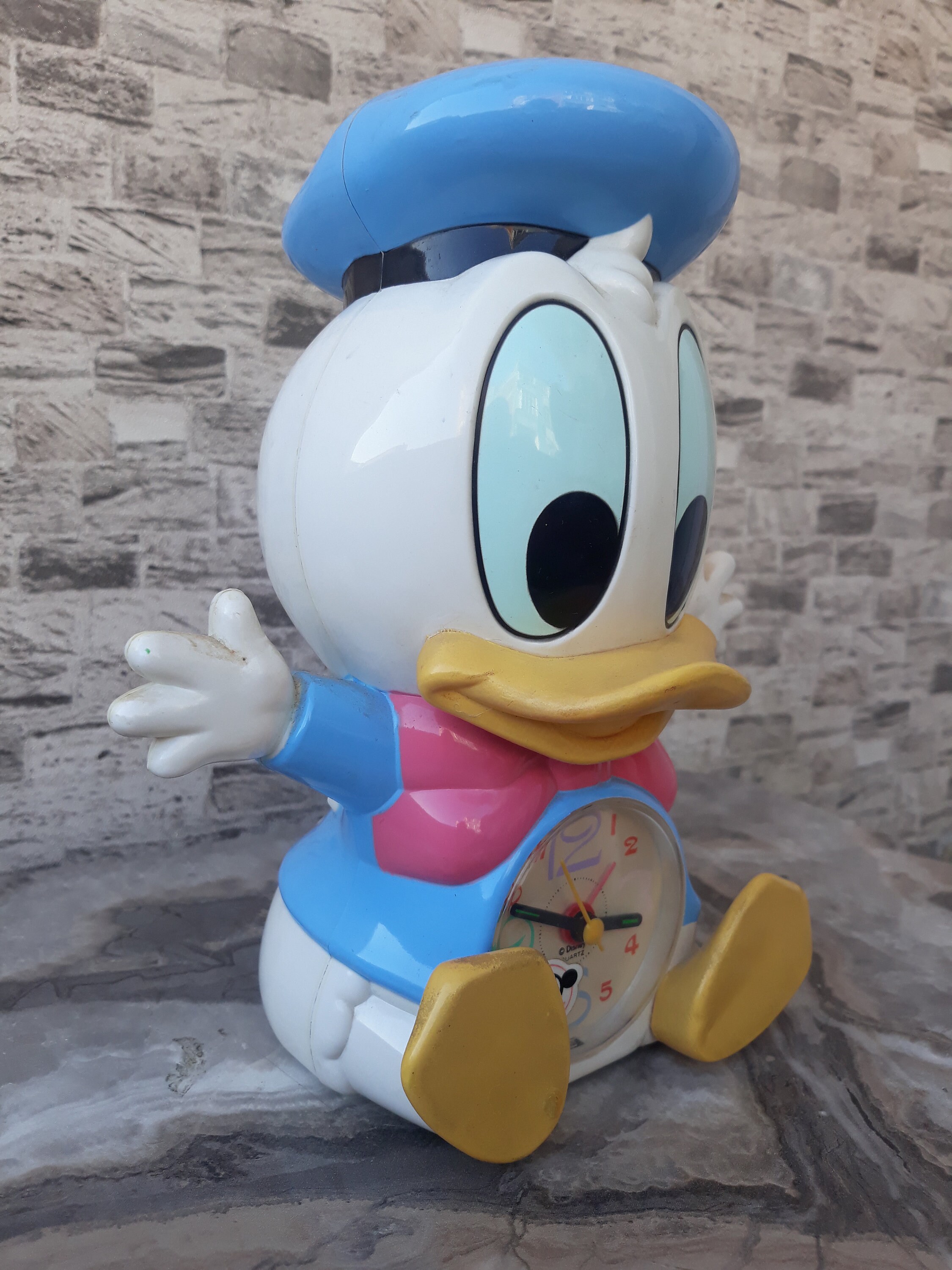 希少な1980年代のウォルト・ディズニー製ドナルドダック目覚まし時計