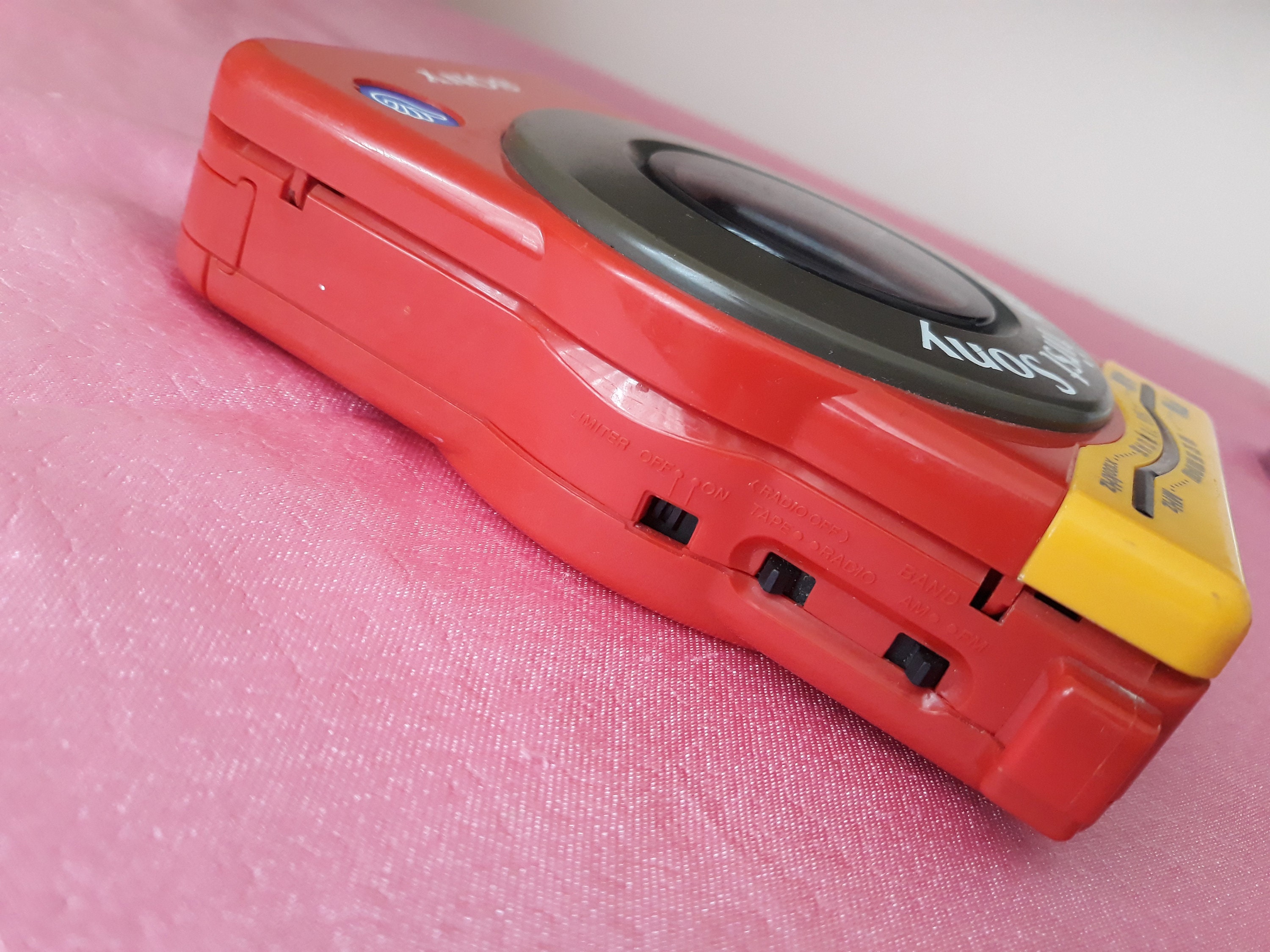 ジャンク品　ソニー　ウォークマン　my first sony WM-F3030 Vintage Sony Walkman WM-F3030 Cassette Player - Made in
