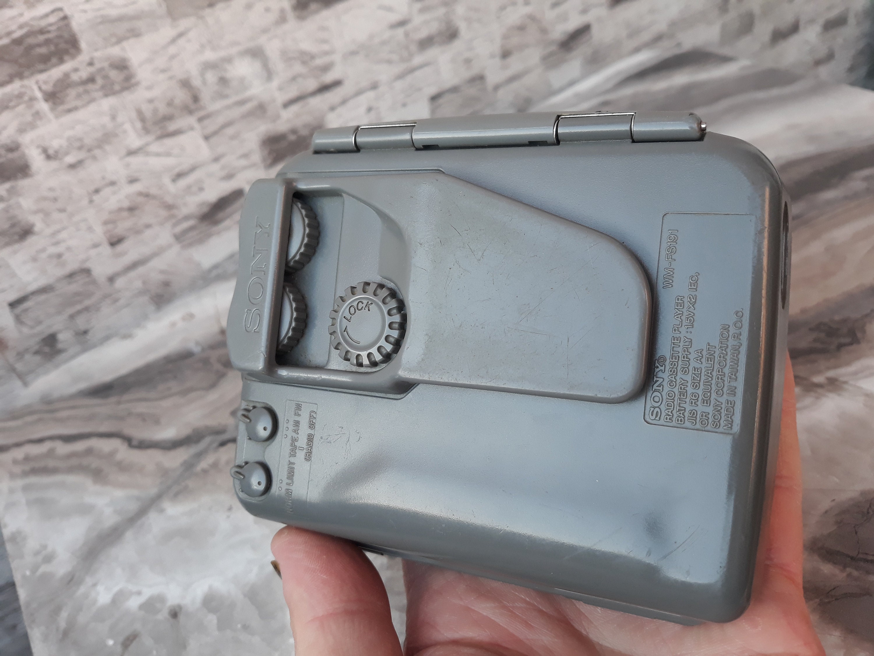 ビンテージ ソニー スポーツ ウォークマン WM FS191 カセット