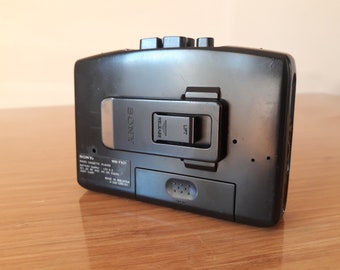 ビンテージ ソニー ウォークマン カセットプレーヤー WM-FX21