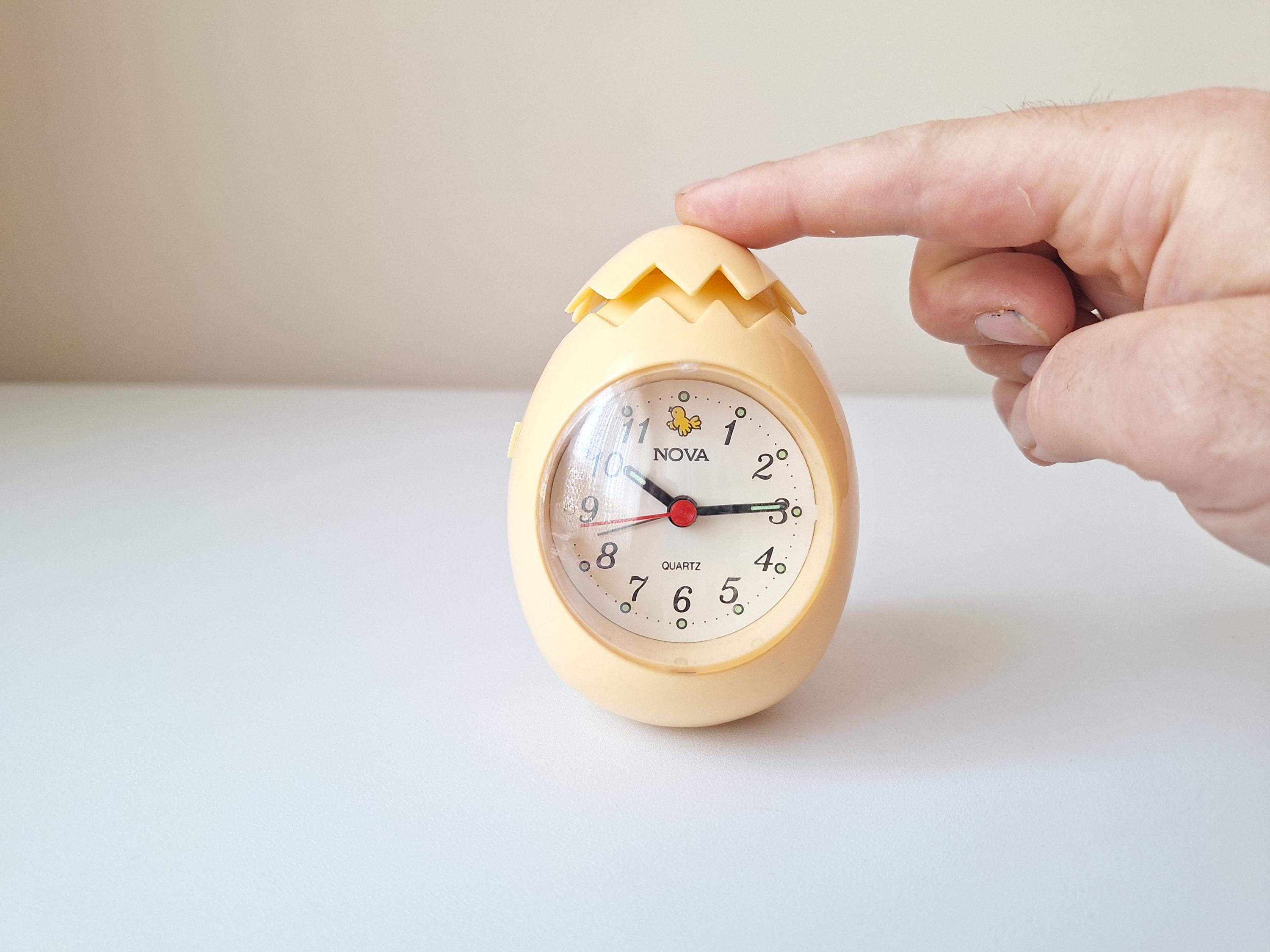 1980年代のヴィンテージ卵型目覚まし時計、正常に動作 - Etsy 日本