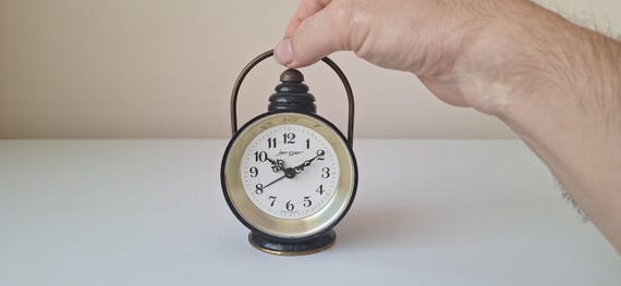アンティークのJerger製機械式目覚まし時計 - 1940年代のデスク装飾