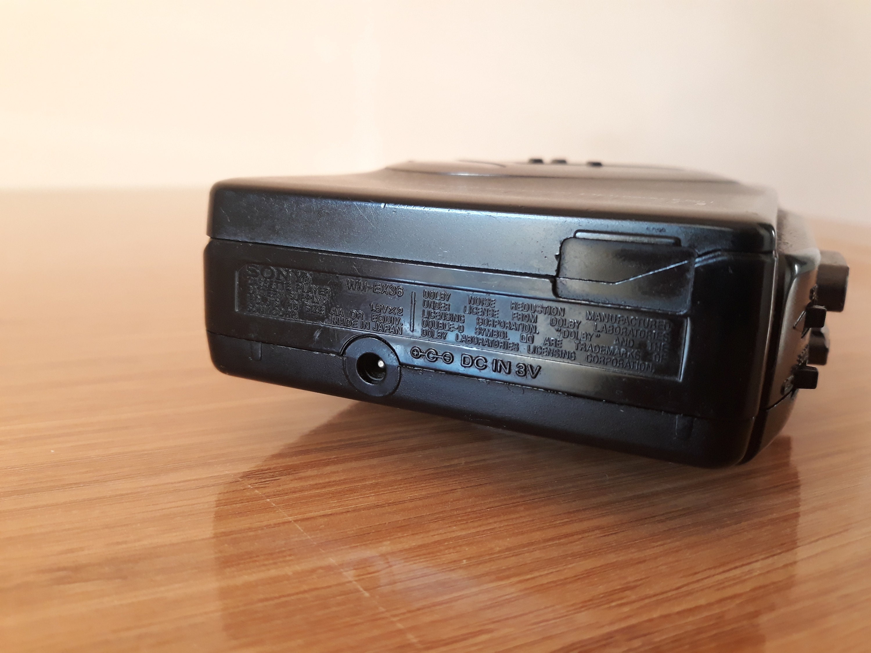 【貴重激レア】SONY ウォークマン カセットプレーヤー レトロ il_340x270.5657780011_u5kj.jpg