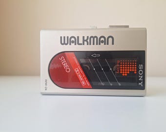 ヴィンテージ ソニー ウォークマン WM-24 カセットプレーヤー