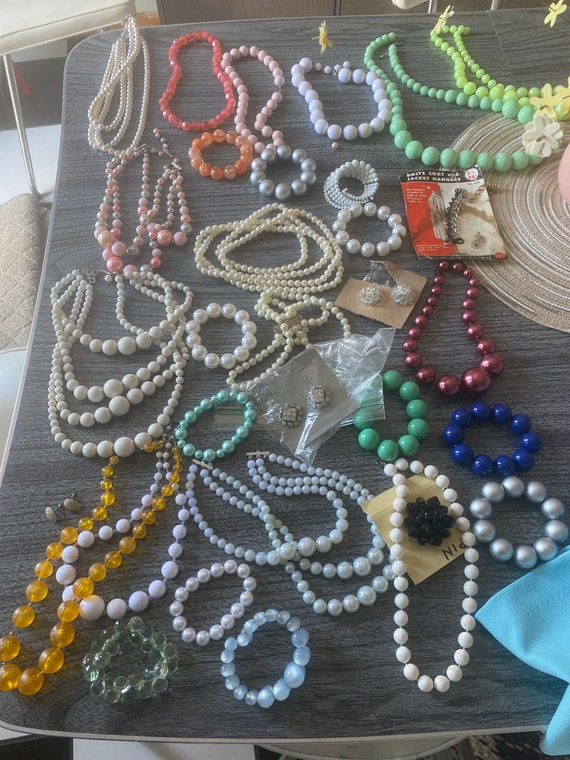 Vintage jewelry lot 4.5lbs Gem