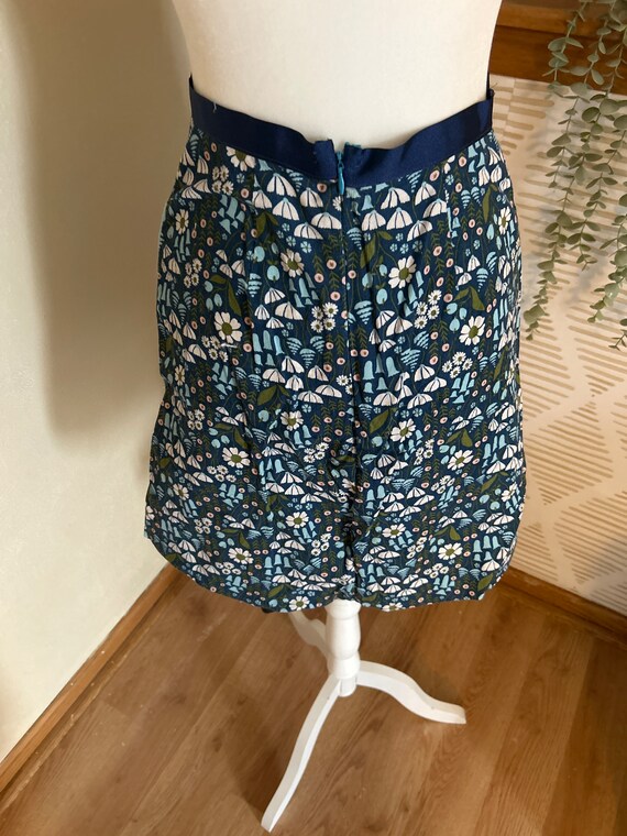 True vintage floral corduroy skirt - image 3