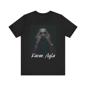 Camiseta inspirada em Karan Aujla, fã-clube de Karan Aujla, camisetas Desi, presente Punjabi Desi, camiseta Karan Aujla Tour, camiseta Karan Aujla