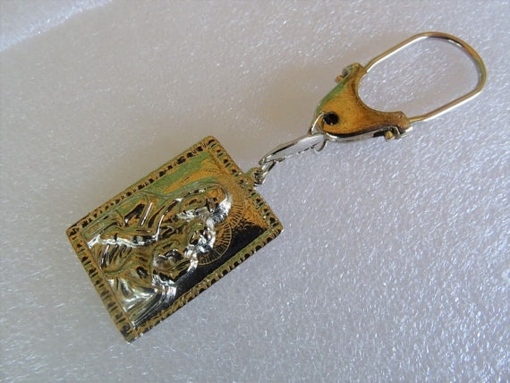 Christian keychain with an image of the Virgin Ma… - image 3
