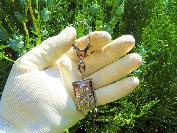 Christian keychain with an image of the Virgin Ma… - image 10