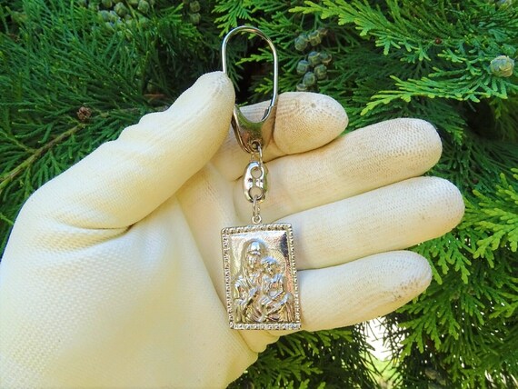 Christian keychain with an image of the Virgin Ma… - image 8