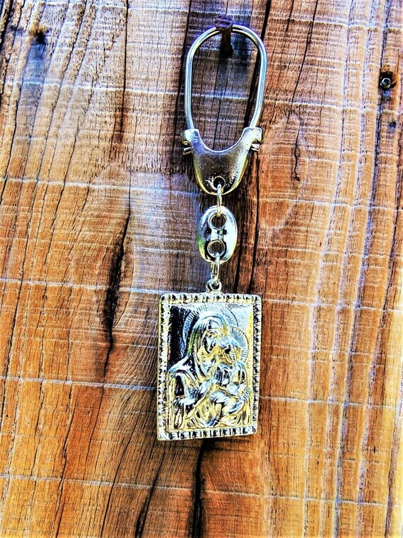 Christian keychain with an image of the Virgin Ma… - image 1