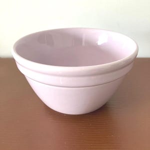 Fowler Ware Mauve Mixing/Pudding Bowl Mid-Century 1950s Kitchenalia
