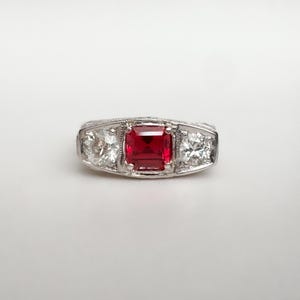 Vintage Art Deco 18K White Gold Diamond + Created Ruby Filigree Ring - Size 6.75 US