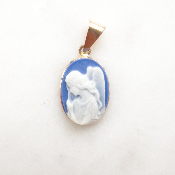 Vintage Carved Praying Angel Cameo Pendant - 10K Yellow - Angelic - Religious - Meaningful Jewelry - Symbolic - Agate - Spiritual Charm