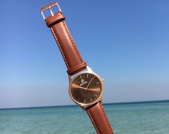 Rose Gold Watch: Brown Leather Band, Minimalist Design