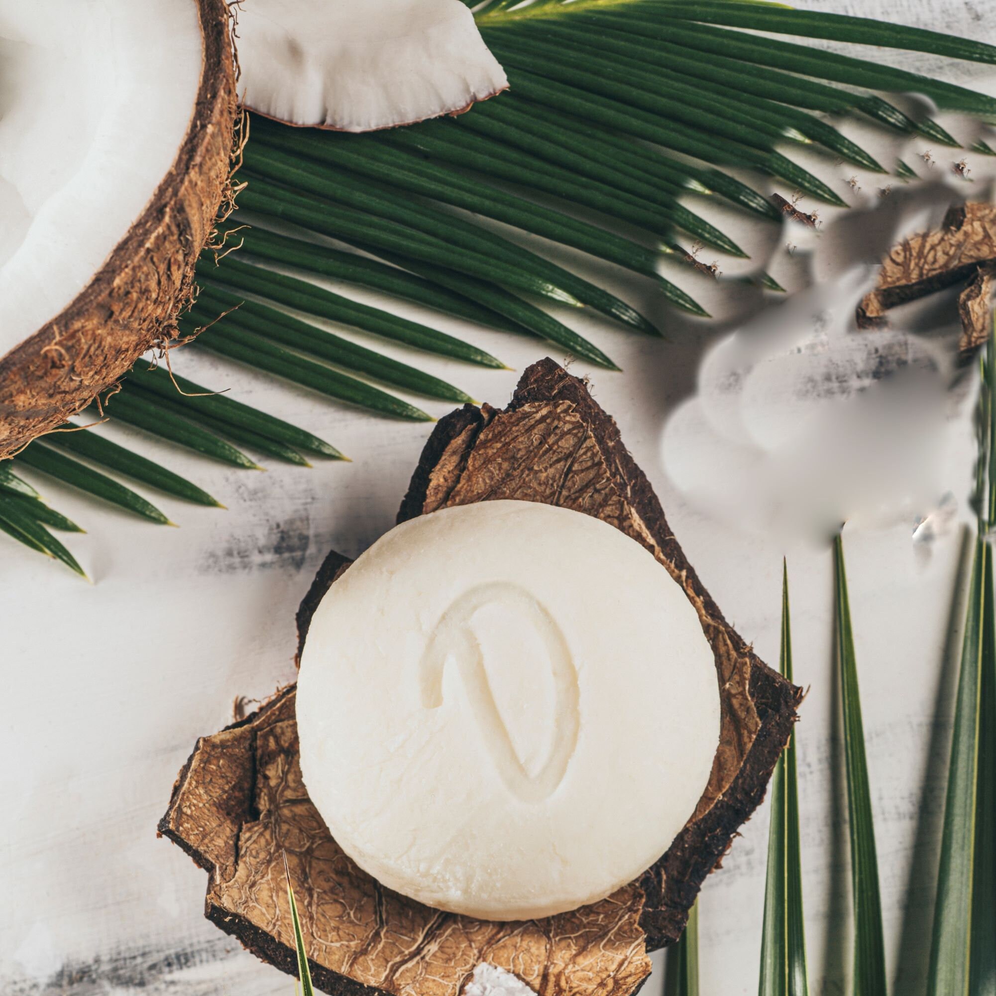 Solid shampoo for sensitive scalp | Coconut | Solid shower gel | Sulfate-free | Shampoo bar | Hair shampoo | Vegan | 100% plastic-free | Handmade