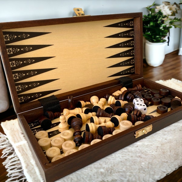Houten set Bordspellen 3 d 1 - Schaakspel, Dammen, Backgammon - Bordgrootte: 275x135x40 mm - Houten dammenset