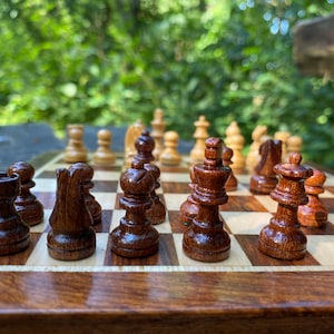 Jeu d'échecs de voyage Mini jeu d'échecs Jeux d'échecs magnétiques en bois avec échiquier 5 12,5 cm et 7 18 cm cadeau pour lui Cadeau de Noël image 4