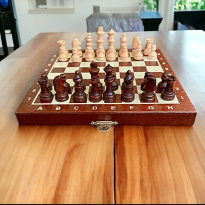 Magnetic mini chess chessboard 7.8 inch 20 cm image 1