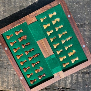 Jeu d'échecs de voyage Mini jeu d'échecs Jeux d'échecs magnétiques en bois avec échiquier 5 12,5 cm et 7 18 cm cadeau pour lui Cadeau de Noël image 8