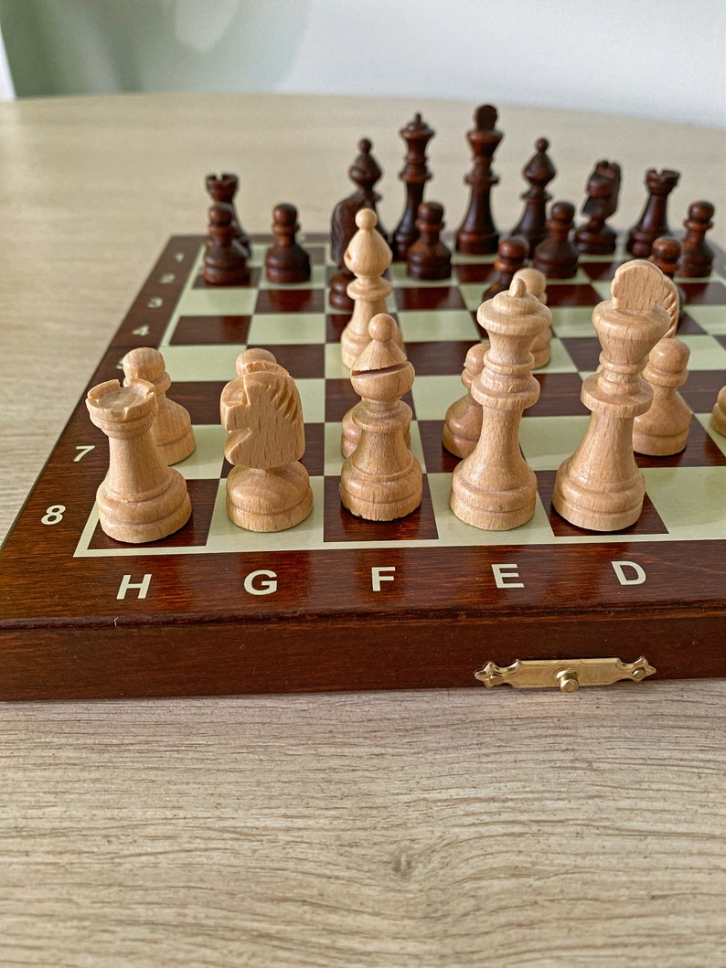 Magnetic mini chess chessboard 7.8 inch 20 cm image 5