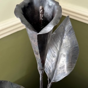 Iron Lily Sculpture – Blacksmith Made | Symbolic Home Decor | Memorial Gift | 18–20” Anniversary Flower