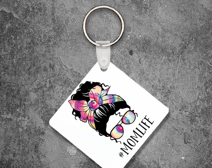 Hashtag #Momlife Keychain