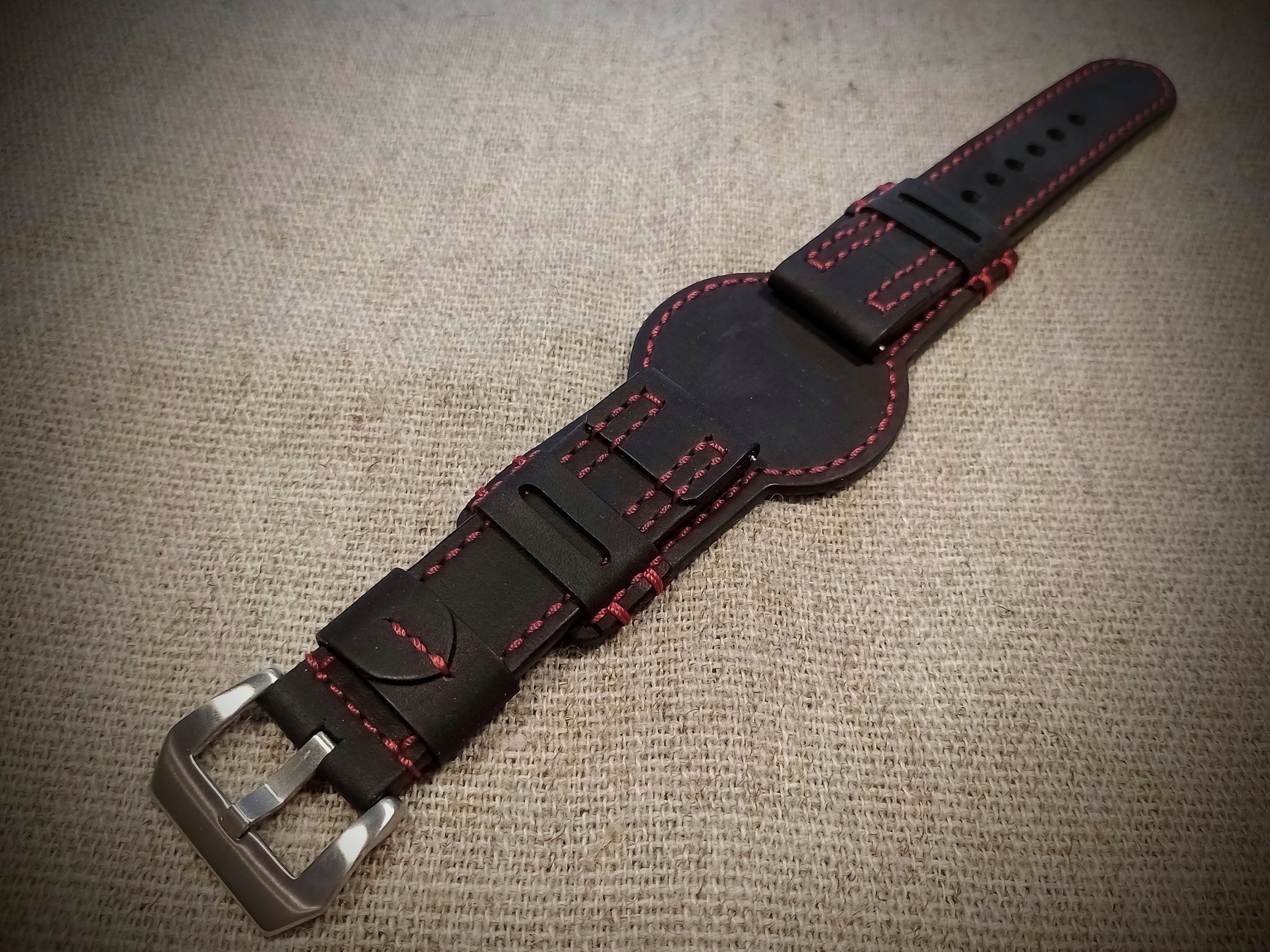 BundStrap.Leather Watch Band.Leather watch strap.Cuff strap.Handmade vintage style.20,22,24mm.Black leather.Red thread.Round base.
