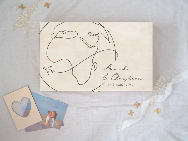 Personalisierte Erinnerungskiste aus Holz, Erinnerungsbox mit Namen, Erinnerungsbox für Brautpaare, Erinnerungskiste zur Hochzeit, Geschenk zur Hochzeit, Weltkarte