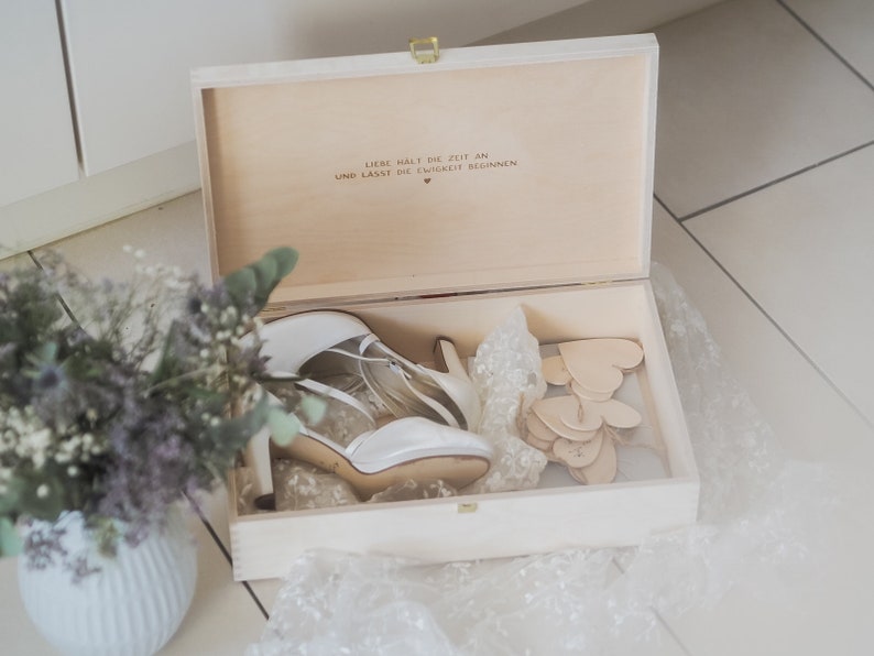 Erinnerungskiste personalisiert Erinnerungsbox zur Hochzeit mit Namen Hochzeitsgeschenk personalisiert glücklicheiraten EB04 Bild 8