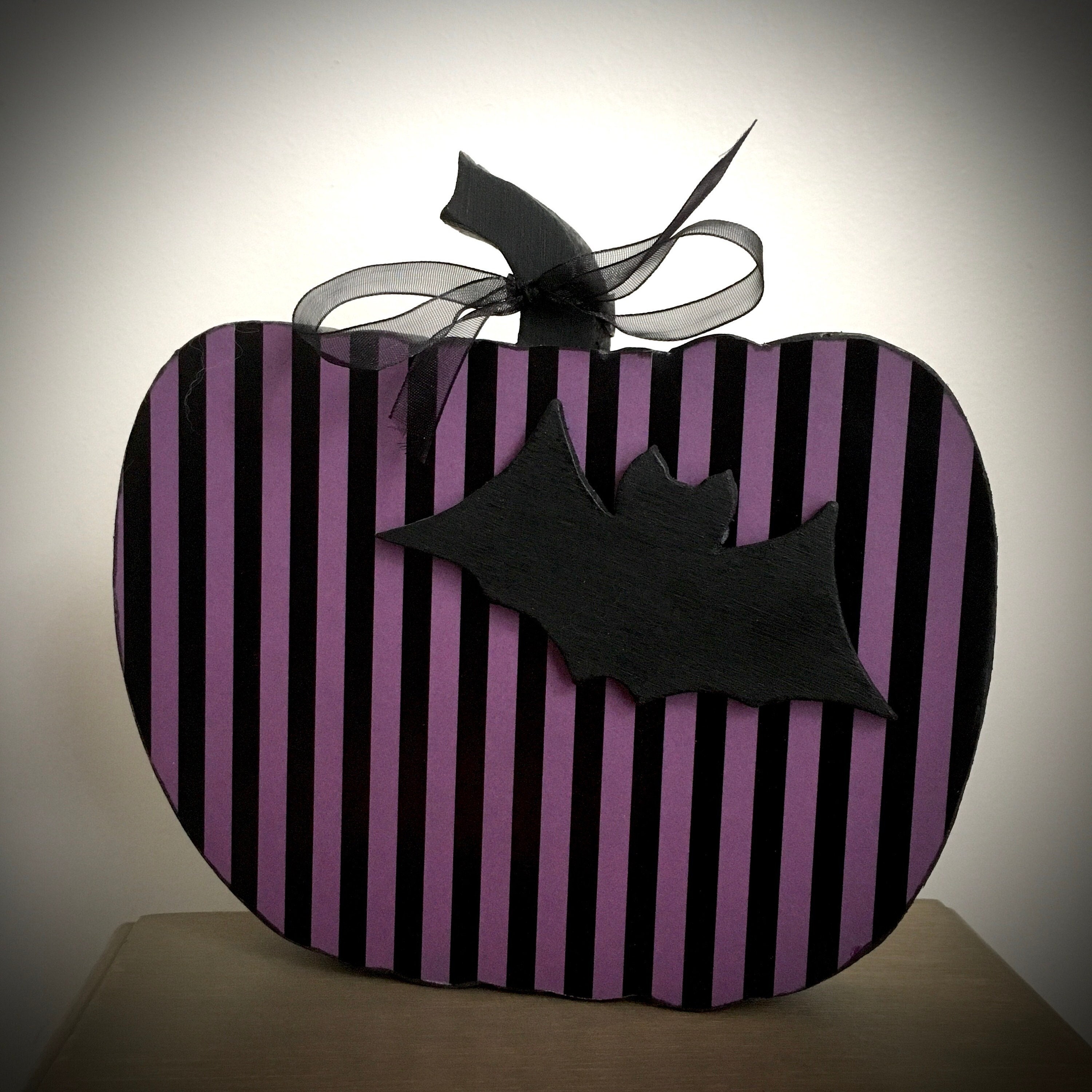 Citrouille en Bois Décor Halloween Papier Noir Violet Automne Chauve-Souris Bat 31 Oct | Livraison M