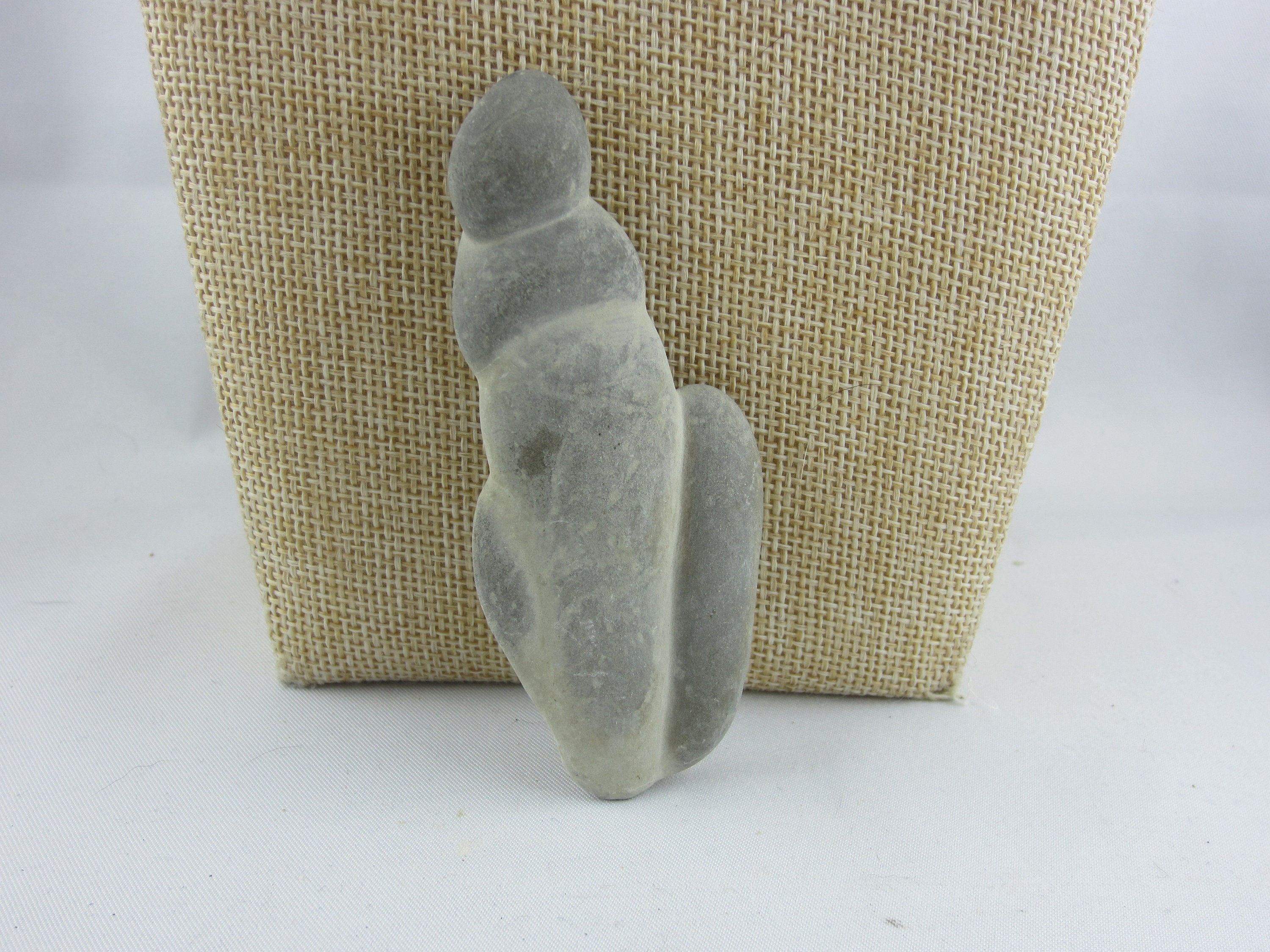 Pierre Des Fées Du Canada.