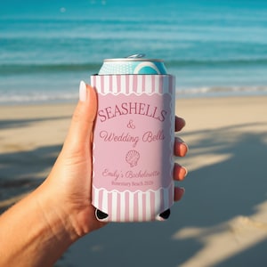 Blikkoelers met schelpen en bruiloftsklokken, gepersonaliseerde bedankjes voor strandbruiloft, vrijgezellenfeestje aan de kust
